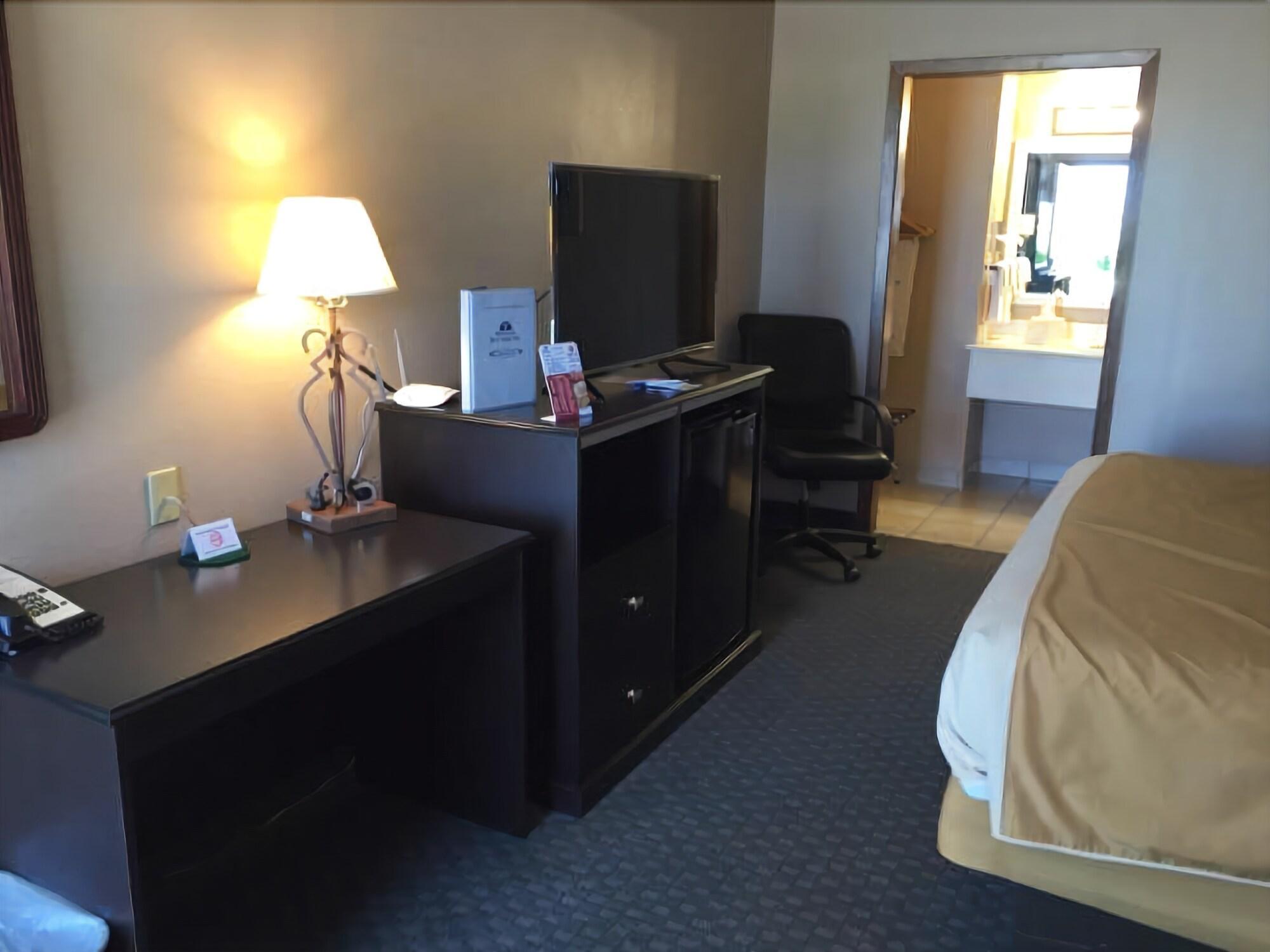 Americas Best Value Inn York Exterior photo