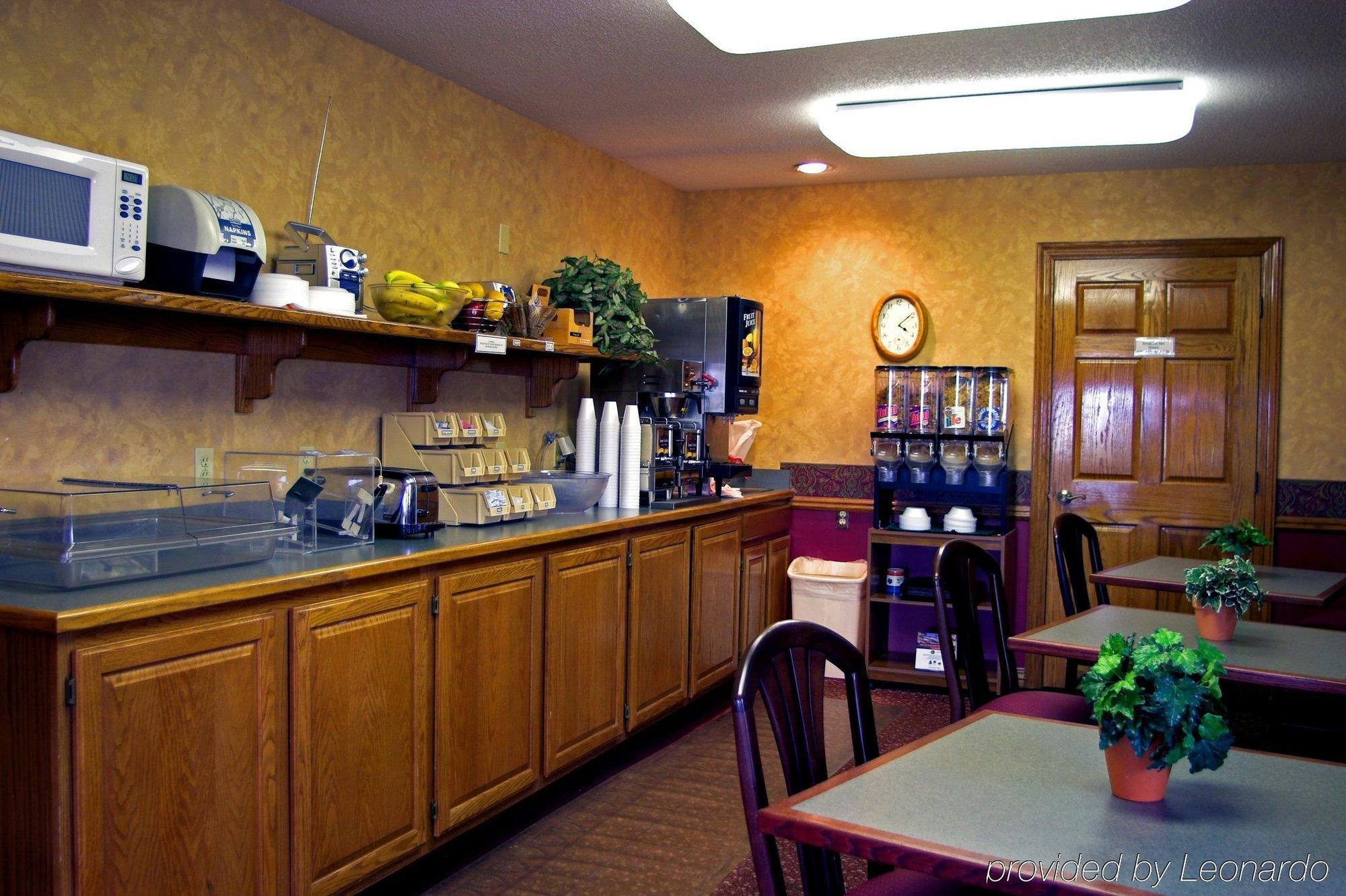 Americas Best Value Inn York Restaurant photo
