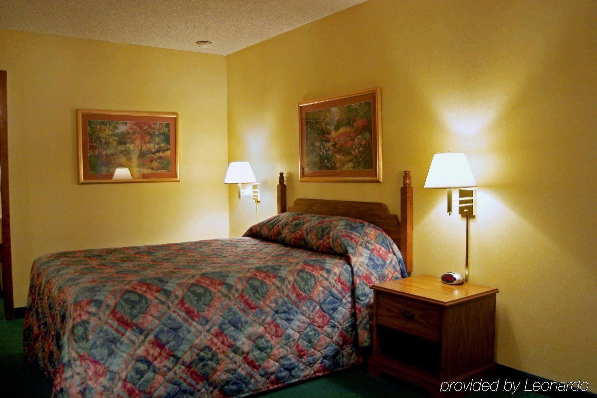 Americas Best Value Inn York Room photo